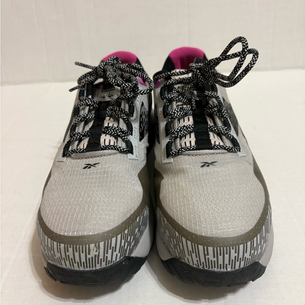 Reebok Women's Gray and Pink Athletic Shoes